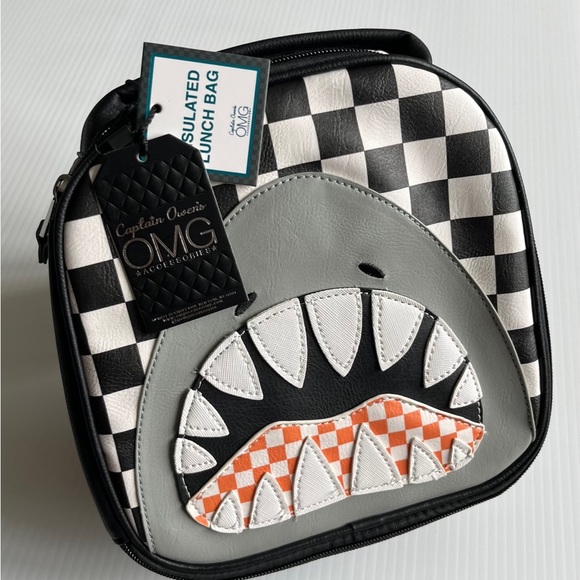 Oh My God Accessories Shark Lunch Bag - Picture 4 of 5